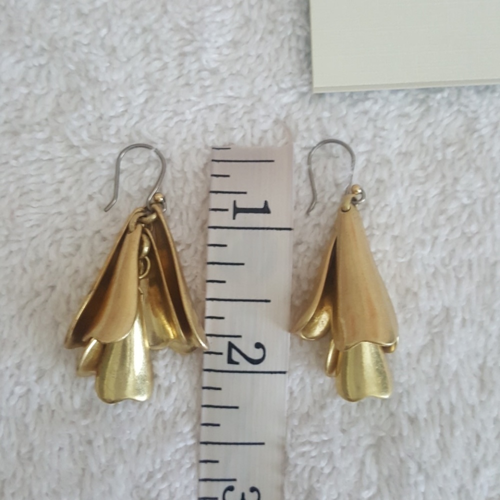 New Lucky Brand Gold Tone Flower Drop Earrings - Picture 5 of 6